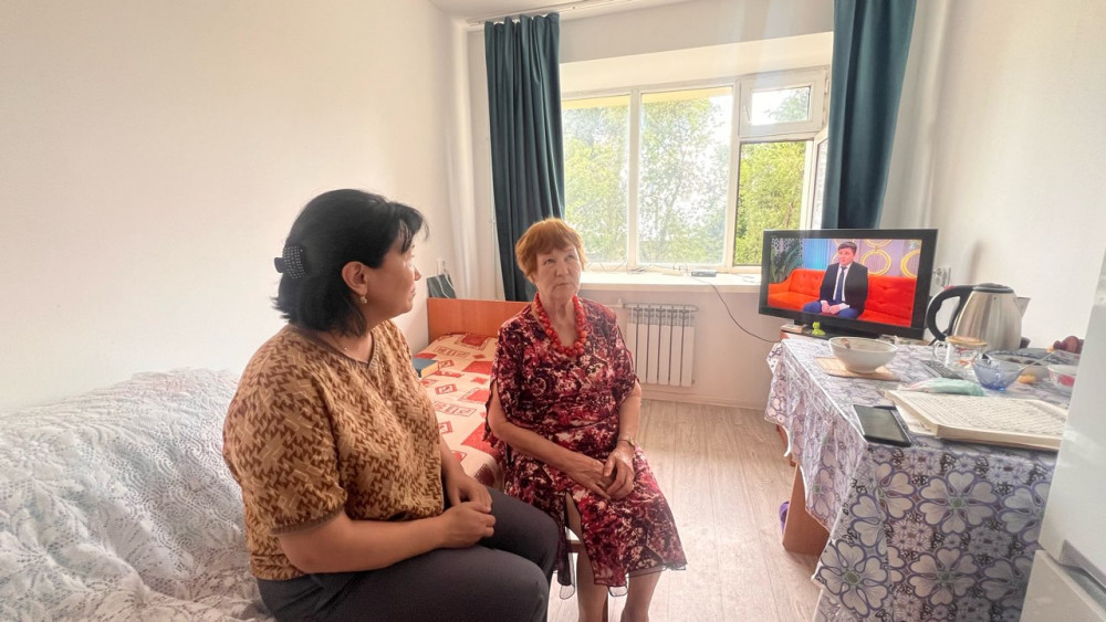 Қырылмаған писькилері бар қыздар